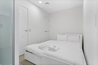 QV Stays Comfy Downtown Apartment - 0