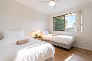 4BR Simple and Comfy Family Home between BNE and Ipswich - 1