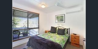 Peaceful 2-Bedroom Cabin on Lagoon, Resort Pool, - 6