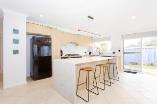 Urban Comfort - Close to Fremantle - 0