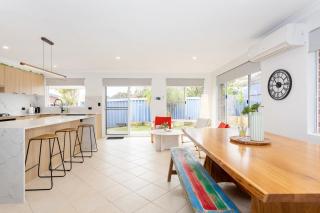 Urban Comfort - Close to Fremantle - 9