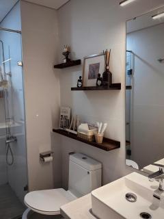 Apartment on 20th & 31st floor, Bai Chay Bridge & Ha Long Bay view - 1