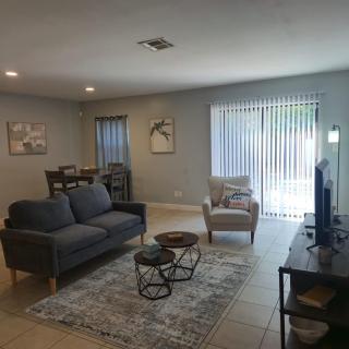 Cozy 2BR Townhome in Fort Walton Beach - 3