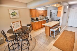 Peaceful 2BR Dockside Retreat Cedars - 3