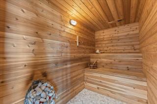 West Seattle Retreat with Spa and Sunset Views - 4