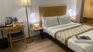 Saltstayz Express - Golf Course Road & DLF Phase-1 - 2