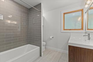 West Seattle Retreat with Spa and Sunset Views - 3