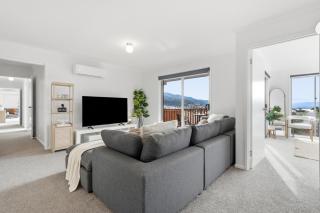 Spacious 4BR Home with Mountain Views & BBQ - 1