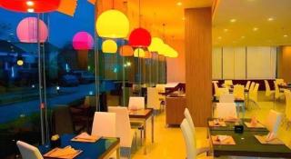 V-One Hotel Korat - 2