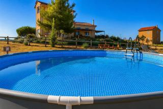 EuZoea Country Home 2 Nature Escape with Pool - 9