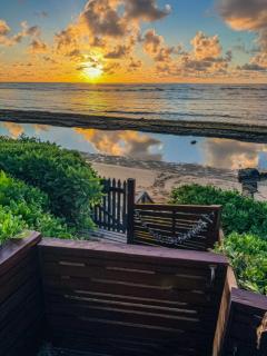 SUNRISE at LAIE Private Beachfront Luxury Home with AC - 9