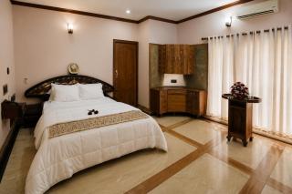 Luxstaykochi -Luxury Villa Near JLN Metro - 6