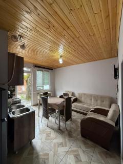 Hotel GARI - 0