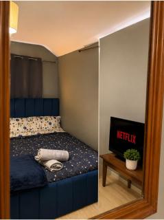 Double room in the city centre perfect for contractors and fb fans - 8