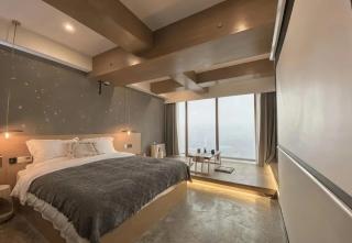 Serene Nook Hotel 丨 Skyline River Views - 4
