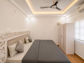 White wooden apartment candolim - 1