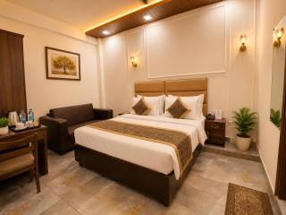 Hotel Kasa Stays Near DTU Rohini - 3