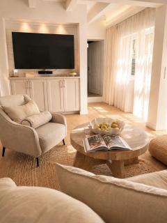 TauberChalet I Boutique Private Spa Ferienhaus I Slow Mornings I Warm Water I Quiet Luxury - 9