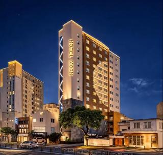 Hotel Moon - 0