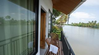 Bethlehem Riverside Cottage - 2
