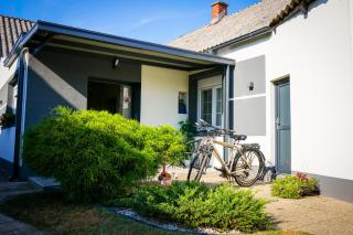 Kuća za odmor BARBARELLA - prostrani 2BR apartman, parking & WiFi - 9