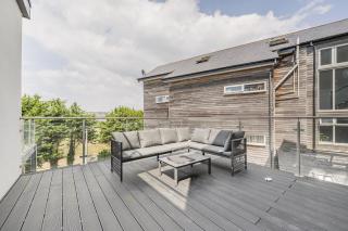 3-Bed Barry Island Apartment | Stunning Sea Views - 7