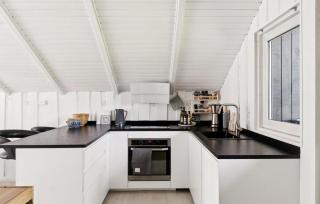 3 Bedroom Lovely Home In Dronningmølle - 4