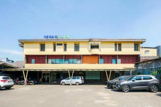Urbanview Hotel Vara Stay at Soekarno Hatta Bandung by RedDoorz - 8