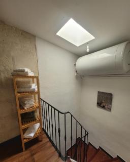 La Maison de Brigitte climatisée très bien placée tous commerces, en centre ville, Au choix 2 appartements 60 m2 pour 2 à 5 personnes ou studio 20 m2 pour 2 personnes max - 2