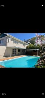 Charming 4-Bedroom House with Pool in Makhanda - 6