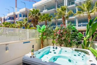Luxurious Two Bed - 3
