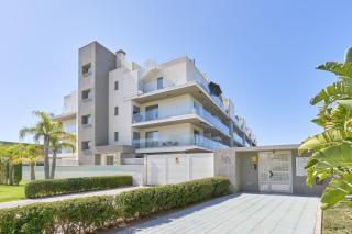 Luxurious Two Bed - 6