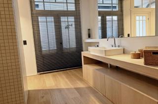 Antwerp-south 70 m2 boutique suite nr 3 AC balcony bath - 2