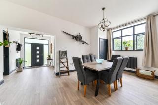 Stunning Matlock Bath Home - 5