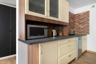 A Stylish Studio for Two in Historic Nikiszowiec by Noclegi Renters - 1