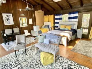 Luxury Glamping Cabin with Waterfront Access near Lake Texoma, Oklahoma - 9