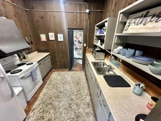 Luxury Glamping Cabin with Waterfront Access near Lake Texoma, Oklahoma - 7
