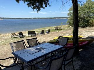 Luxury Glamping Cabin with Waterfront Access near Lake Texoma, Oklahoma - 5