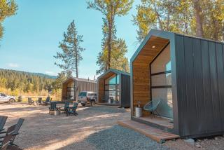 Fully-Equipped Tiny Home for Relaxing Glamping Retreat in Idaho City - 4