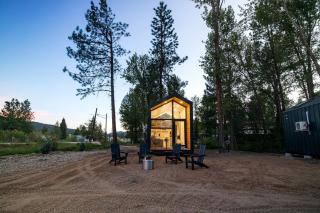 Fully-Equipped Tiny Home for Relaxing Glamping Retreat in Idaho City - 2
