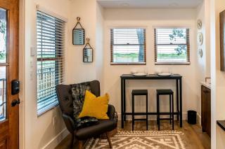 Cozy Treehouse near Magnolia, Texas, for Romantic Glamping Getaways - 3
