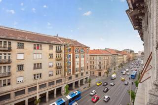 Rakoczi Grand Residence 4BR 4BATH Apartment in Central Budapest - 5