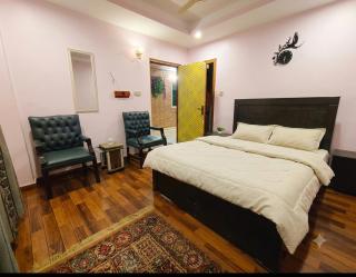 AZH Hotel & Rooms - 3