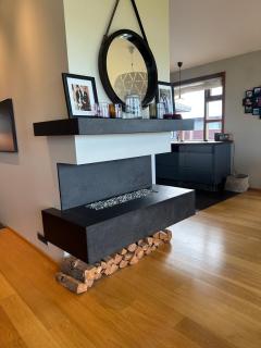 Spacious Family Home with Hot Tub and Esja Views - 4