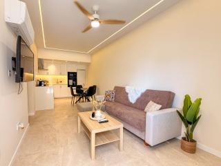 Peaceful 1 bed apt, large patio - 8