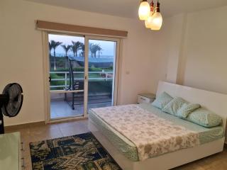 Villa first raw for rent in amwaj north coast - 7