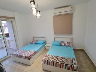 Villa first raw for rent in amwaj north coast - 5