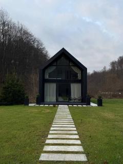 Black House - 4