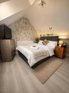 RS Prime Inn Birmingham - Premium Private Rooms & 2 Double Beds Apartment With Bathroom & Kitchen, Free Parking Near NEC, Airport, HS2 Birmingham - 0