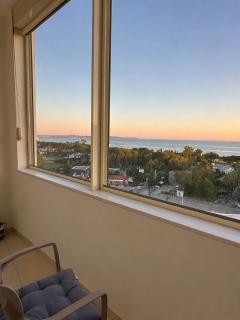 Avia Sea View Apartment - 7